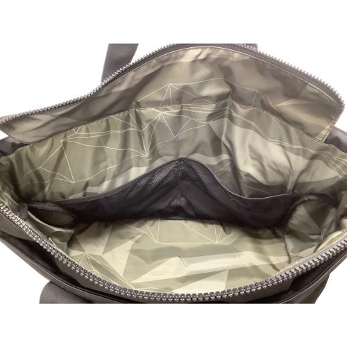 adidas (アディダス) ゴルフバッグAD23FW MKO81 IA2681  シューズケース付き バーサタイル トートバッグ