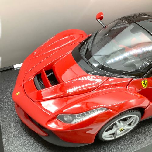 burago (ブラーゴ) ダイキャストカー 1/18 La Ferrari