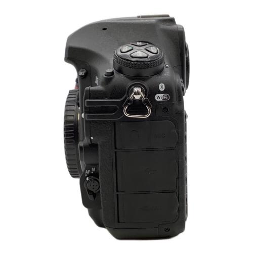 Nikon (ニコン) デジタル一眼レフカメラ D850 ボディ 4575万画素(有効画素) フルサイズC-MOS 専用電池 XQD/SD/SDHC/SDXC 標準：ISO64～25600 約7コマ/秒 1/8000～30秒 2033174