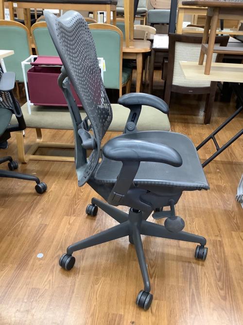 Herman Miller (ハーマンミラー) オフィスチェア 2008年 MR113AAM ミラチェア