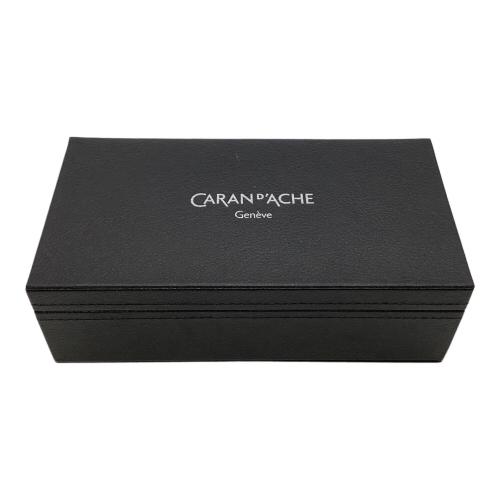 CARAN d'ACHE (カランダッシュ) ボールペン ピンクゴールド×ブラック バリアス エボニー