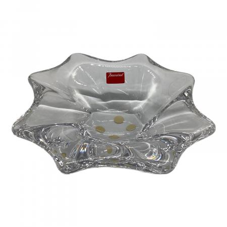 値下未使用Baccarat クリスタルトレイ ルクソール　16cm x 13cm Baccarat (バカラ) ガラストレー｜トレファクONLINE