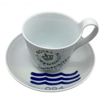 ROYAL COPENHAGEN (ロイヤル・コペンハーゲン) カップ&ソーサー フルーテッド・シグネチャー