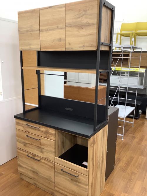 ニトリ 3枚扉レンジボード ライトブラウン 27