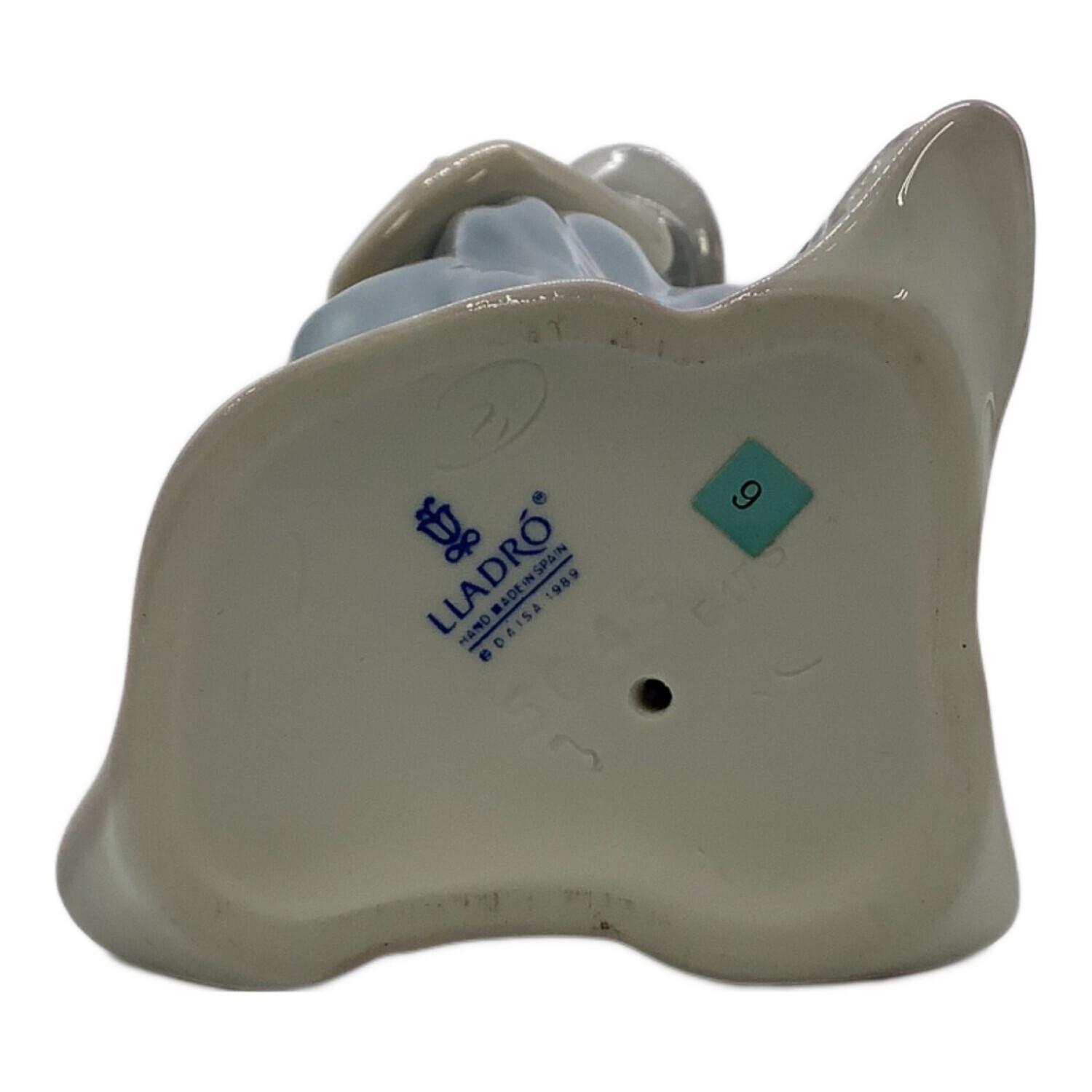 LLADRO (リヤドロ) フィギュリン 5645 少女エリザベス｜トレファクONLINE