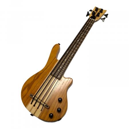 MAHALO (マハロ) エレクトリック ウクレレベース MEB1｜トレファクONLINE