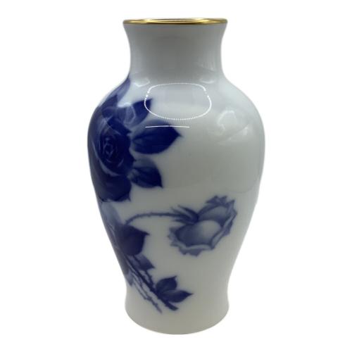 大倉陶園 (オオクラトウエン) 花瓶