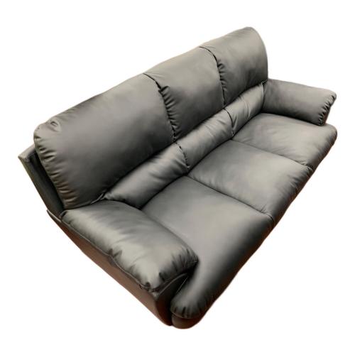 ニトリ 3人掛けソファー ブラック