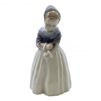 ROYAL COPENHAGEN (ロイヤル・コペンハーゲン) フィギュリン アマー島の少女