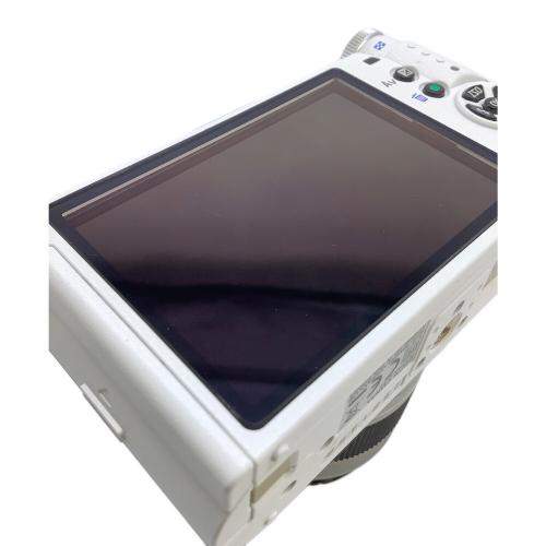 RICOH / PENTAX ミラーレス一眼カメラ Q-S1 ダブルズームキット レンズ:PENTAX-02 STANDARD ZOOM/PENTAX-06 TELEPHOTO ZOOM