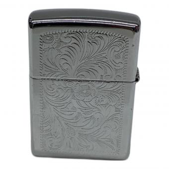ZIPPO (ジッポ) オイルライター 2002年製 ベネチアン柄彫刻
