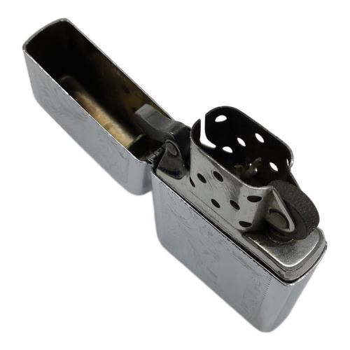 ZIPPO (ジッポ) オイルライター 2002年製 ベネチアン柄彫刻