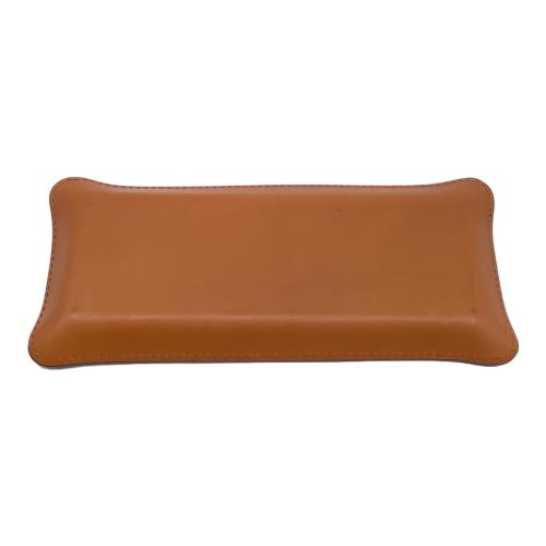 土屋鞄 (ツチヤカバン) レザートレー ベージュ