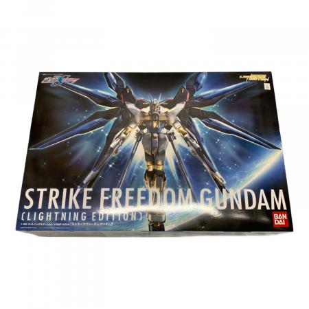 BANDAI (バンダイ) 1/60 ZGMF-X20A ストライクフリーダムガンダム