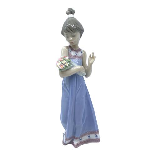 LLADRO (リヤドロ) フィギュリン 春の訪れ