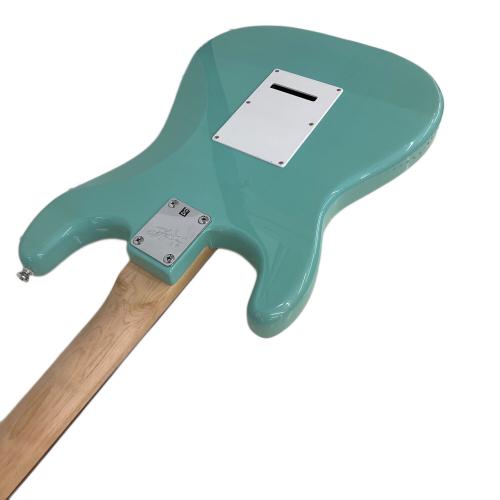 Squier by FENDER (スクワイア) ストラトキャスター エレキギター 2011年製