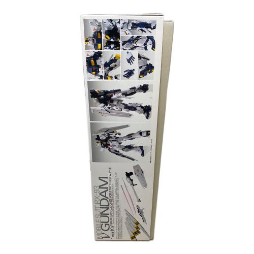 BANDAI (バンダイ) ガンプラ 1/100 MG RX-93 νガンダム Ver.Ka 「機動戦士ガンダム 逆襲のシャア」