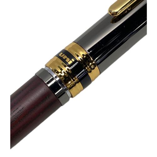 uni (ウニ) ユニペンシルホルダー 50周年記念モデル