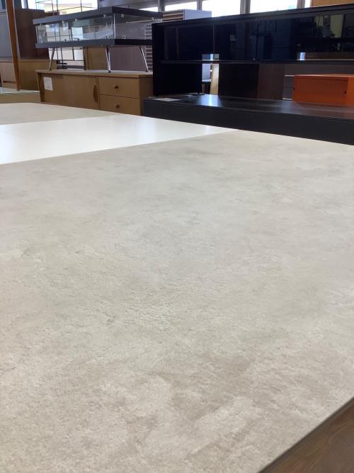 BoConcept (ボーコンセプト) ダイニングテーブル   ライトグレー MILANO