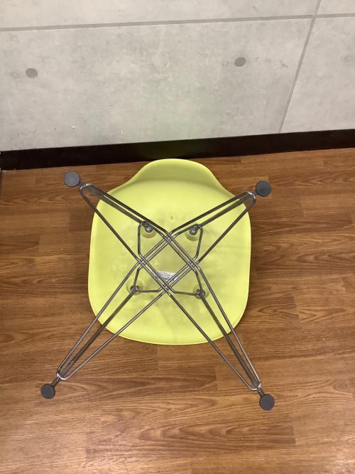 イームズ シェルチェア ネジ欠品 グリーン
