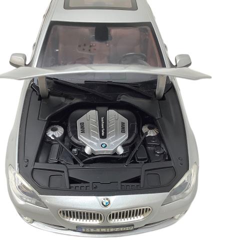 NOREV (ノレブ) 1/18スケールミニカー BMW 550i BMW特注