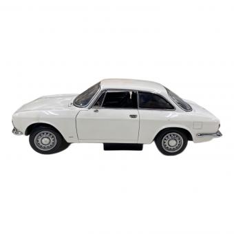 AUTOart (オートアート) 1/18 Alfa Romeo 1750 モデルカー サイドミラー破損有