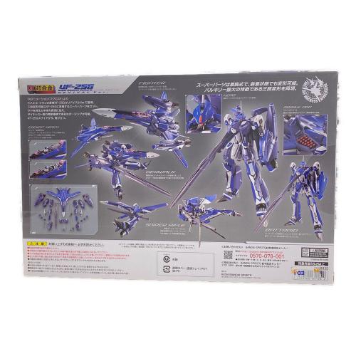 BANDAI（バンダイ）DX超合金 (DXチョウゴウキン) UF-25G スーパーメサイアバルキリー (ミハエル・ブラン機) リバイバルVer.  マクロスフロンティア