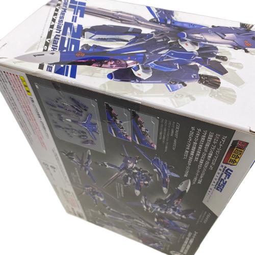 BANDAI（バンダイ）DX超合金 (DXチョウゴウキン) UF-25G スーパーメサイアバルキリー (ミハエル・ブラン機) リバイバルVer.  マクロスフロンティア
