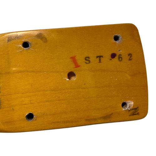 FENDER (フェンダー) ST-62 650