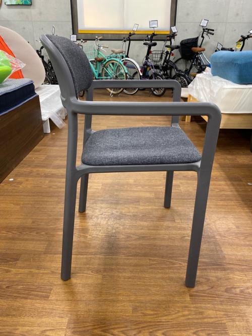 IKEA (イケア) アームチェアー 廃版 グレー YPPERLIG イッペルリグ