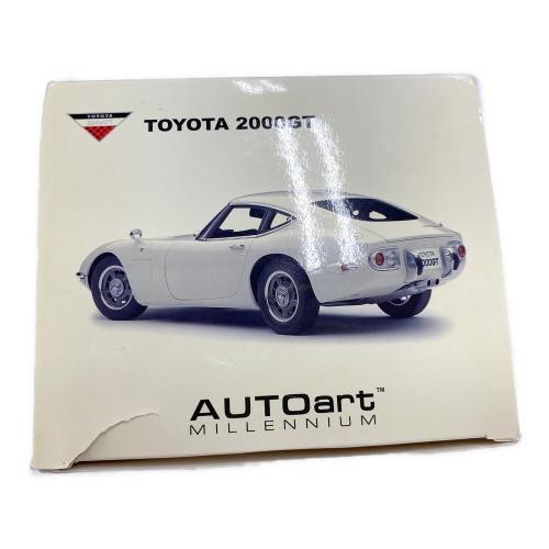 AUTOart (オートアート) 1:18 TOYOTA 2000GT モデルカー