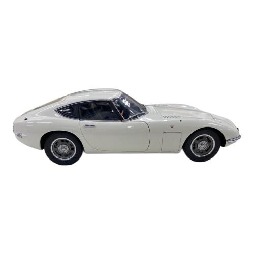 AUTOart (オートアート) 1:18 TOYOTA 2000GT モデルカー
