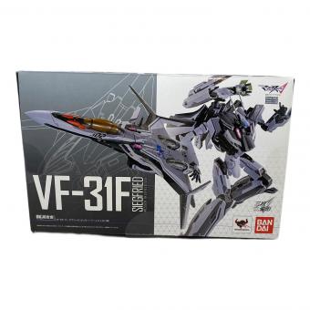 BANDAI (バンダイ)VF-31Fジークフリード(メッサー・イーレフェルト機) DX超合金 開封品