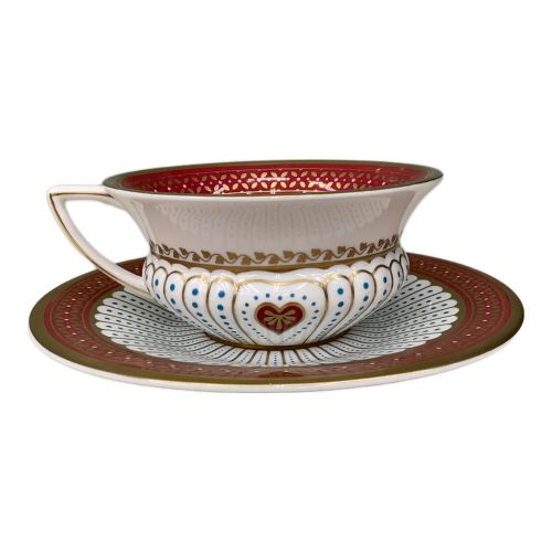 Wedgwood (ウェッジウッド) カップ&ソーサー QUEEN OF HEARTS