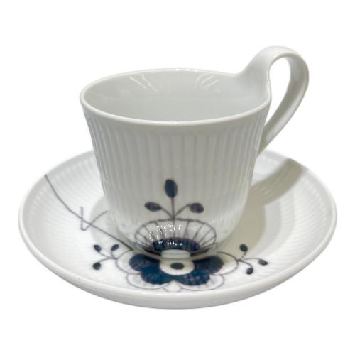 ROYAL COPENHAGEN (ロイヤル・コペンハーゲン) カップ&ソーサー ブラックフルーテッド・メガ