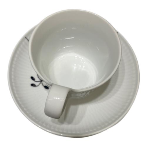 ROYAL COPENHAGEN (ロイヤル・コペンハーゲン) カップ&ソーサー ブラックフルーテッド・メガ