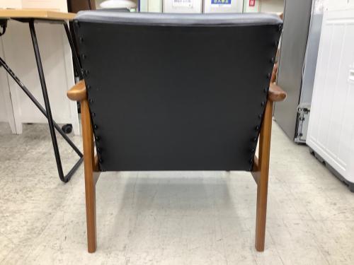 カリモク60 (カリモクロクマル) Kチェア ブラック×ブラウン 1シーター W36170BW 合皮