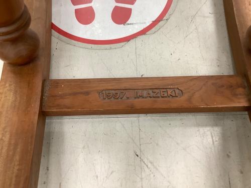 木製ロッキングチェアー ブラウン アンティーク調 装飾彫刻