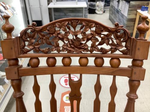 木製ロッキングチェアー ブラウン アンティーク調 装飾彫刻