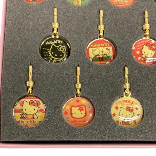 Sanrio (サンリオ) ハローキティ25周年ファスナーアクセサリーセット　キャラクターグッズ