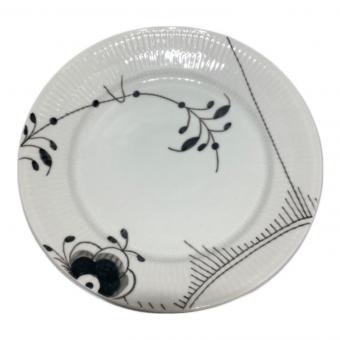 ROYAL COPENHAGEN (ロイヤル・コペンハーゲン) プレート ブラックフルーテッド