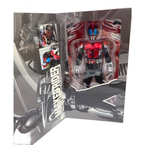MEDICOM TOY (メディコム・トイ) フィギュア 仮面ライダーカブト Ver. 2.0 [2011 デラックスタイプ] 未使用品