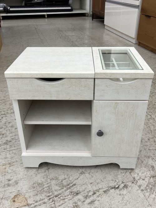 ニトリ リビングドレッサー ホワイト リズバレー