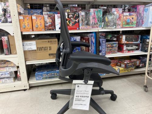 Herman Miller (ハーマンミラー) アーロンチェア リマスタード ブラック 2025/7日付 AER1B23DW-0004 グラファイト Bサイズ ミディアム