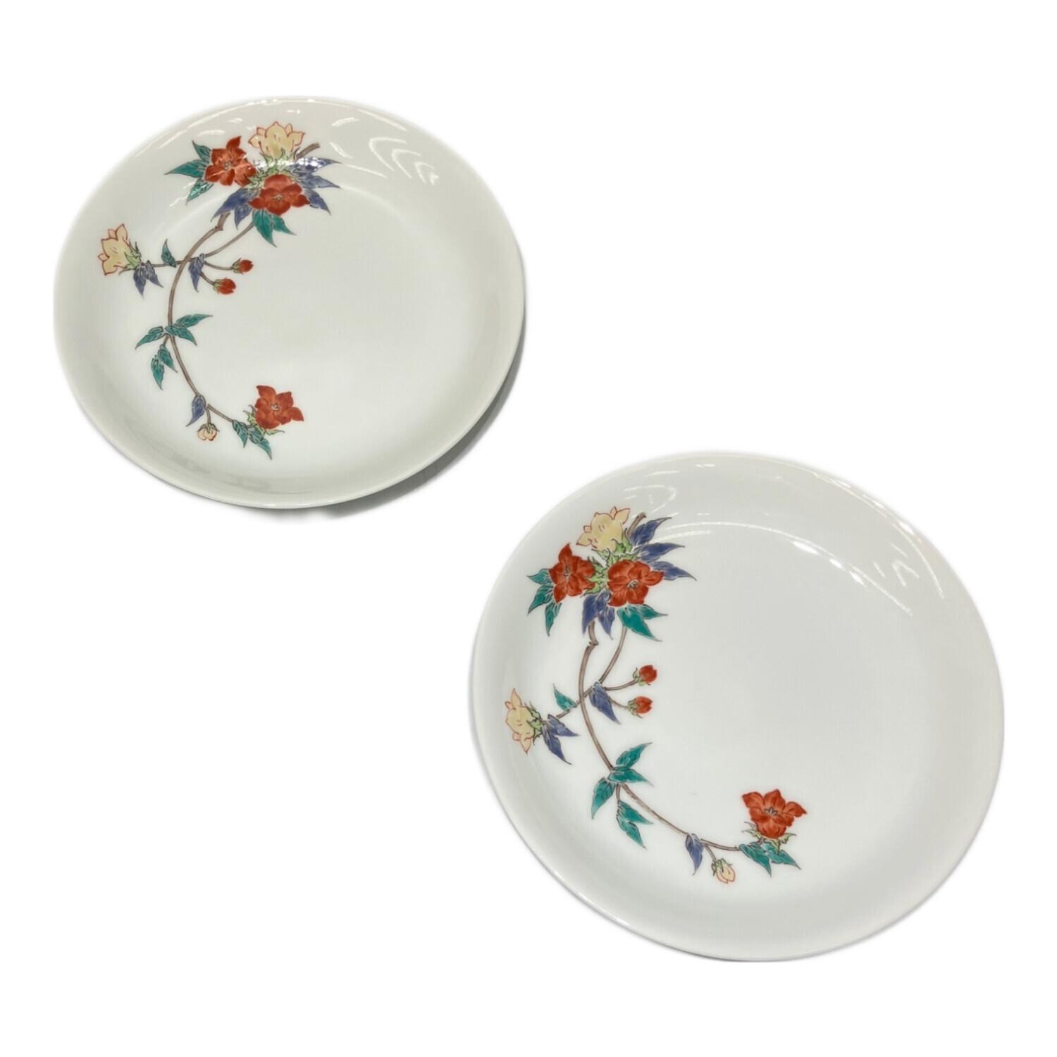 十五代柿右衛門 (ジュウゴダイカキエモン) 小皿揃え 錦草花文