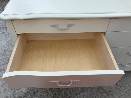 ロココ調ワイドチェスト ホワイト