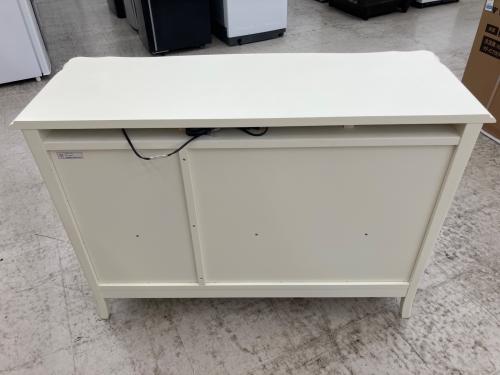 東海家具 (トウカイカグ) ロココ調サイドボード ホワイト