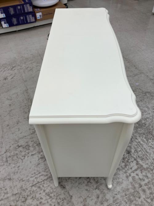 東海家具 (トウカイカグ) ロココ調サイドボード ホワイト