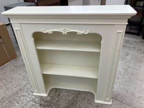 ロココ調3段飾り棚 ホワイト