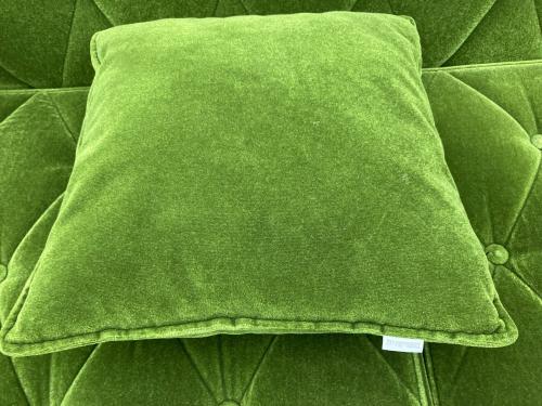 カリモク60 (カリモクロクマル) ロビーチェア  モケットグリーン